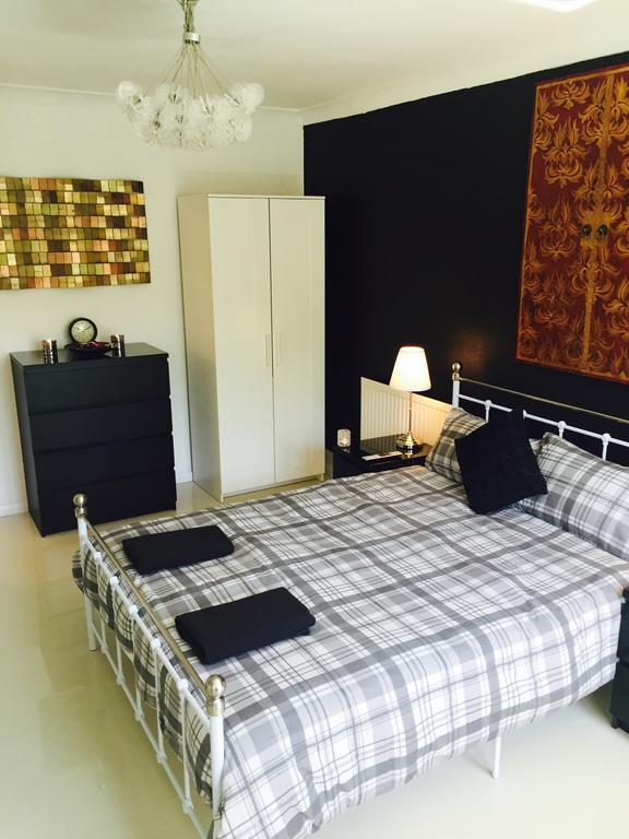 Pakenham Rooms London Room photo