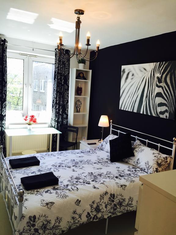 Pakenham Rooms London Room photo